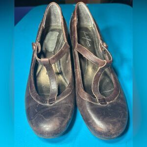 Footglove Women’s T Strap Mary Jane Heels Brown Leather Size 9 EPC
